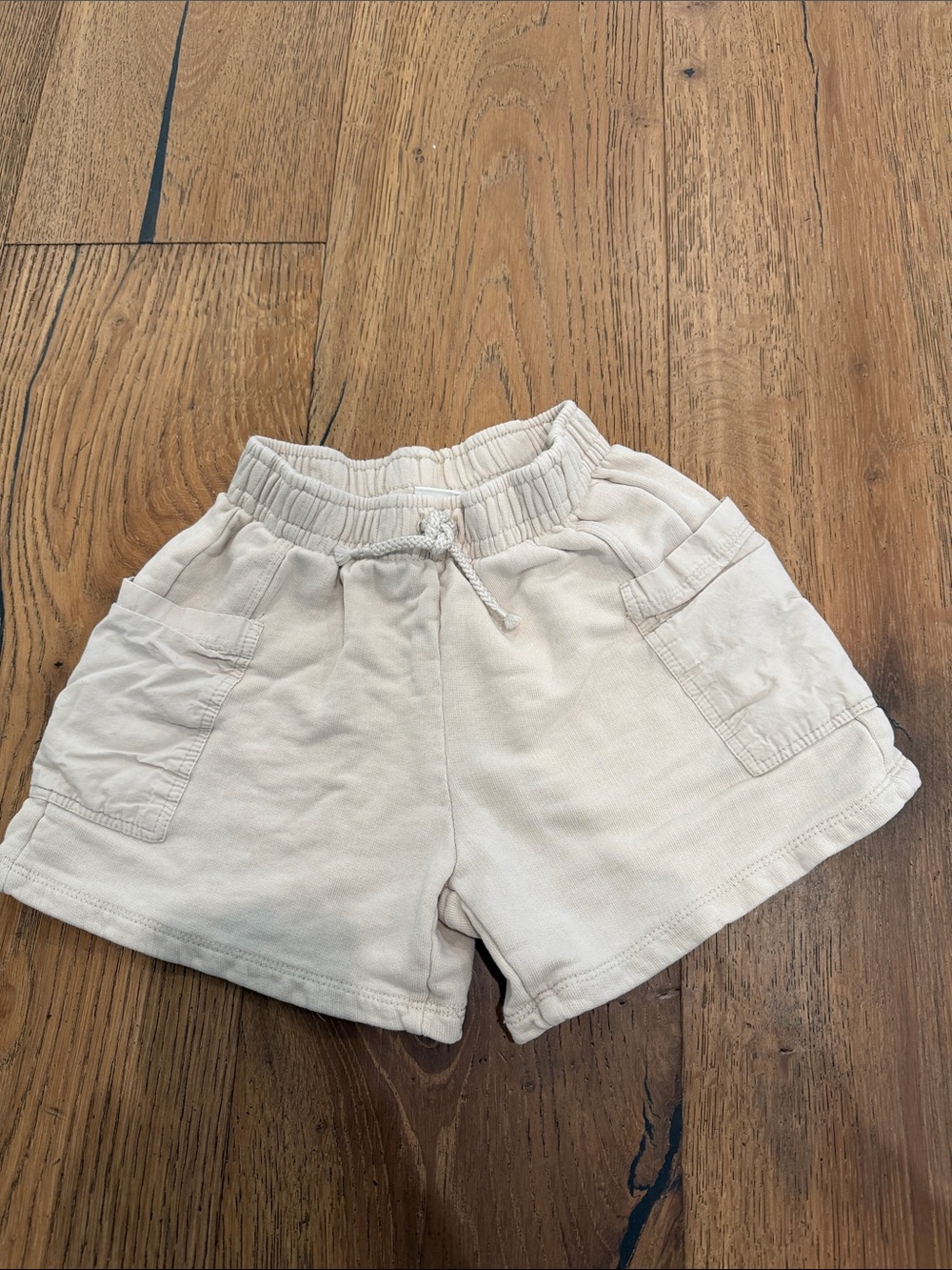 Zara Off-White Drawstring Athletic Shorts with Patch Pockets